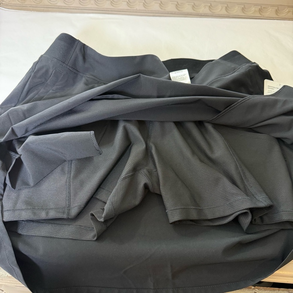 Athleta Brooklyn Heights High Rise Skort Black Size 12 NWT‎ - Picture 6 of 6